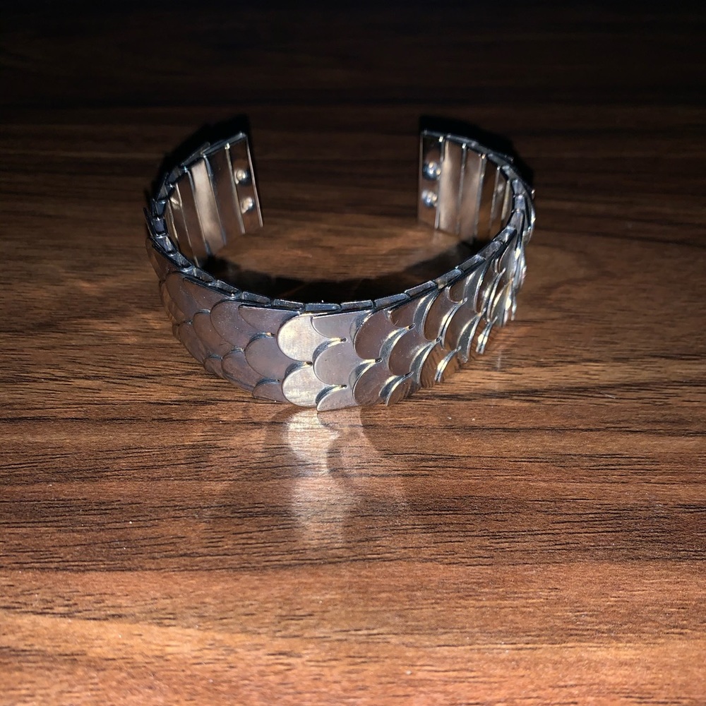 Silver Fish 🐟 Scale Bracelet